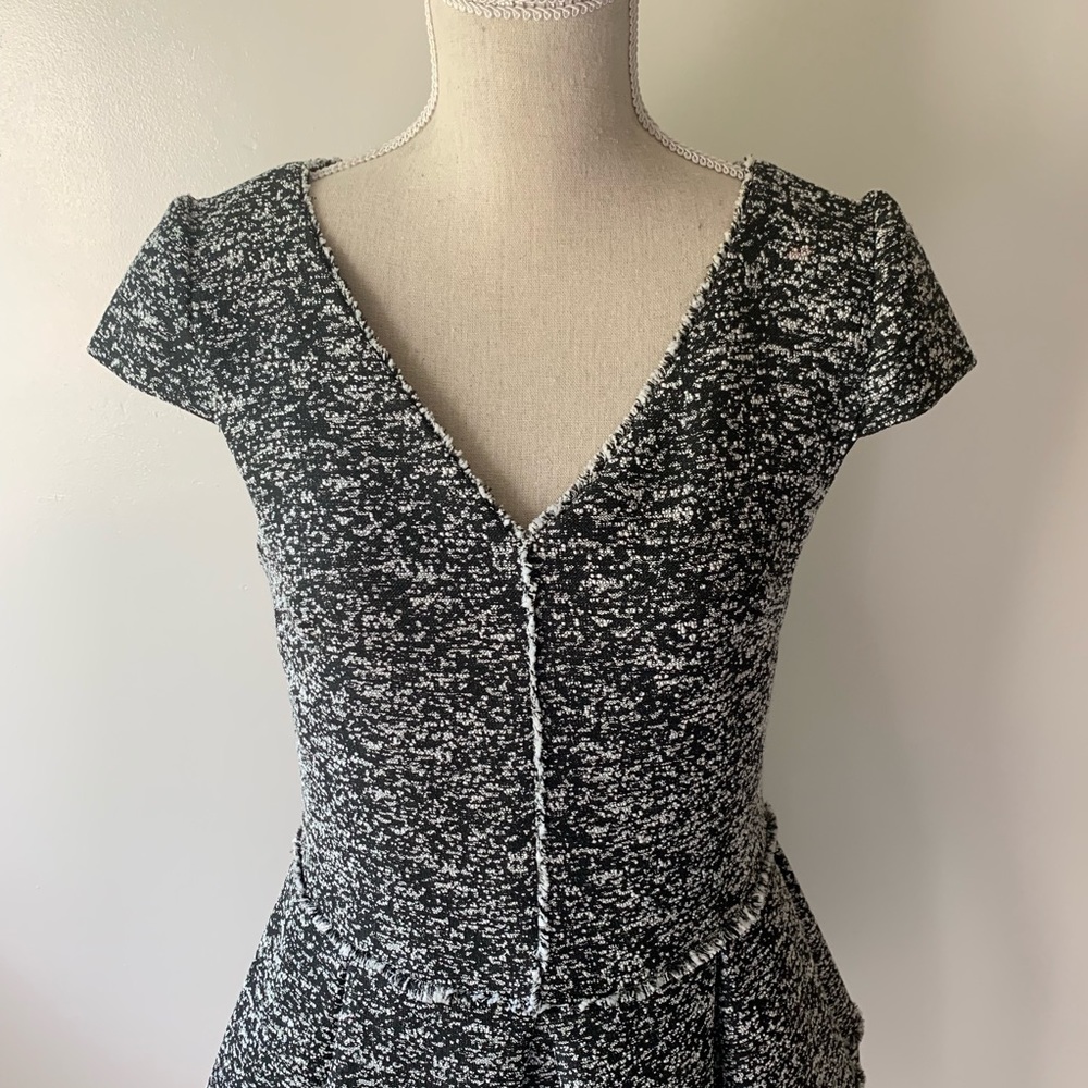 Betsey Johnson Black and White tweed dress. Size 6 - Picture 2 of 8